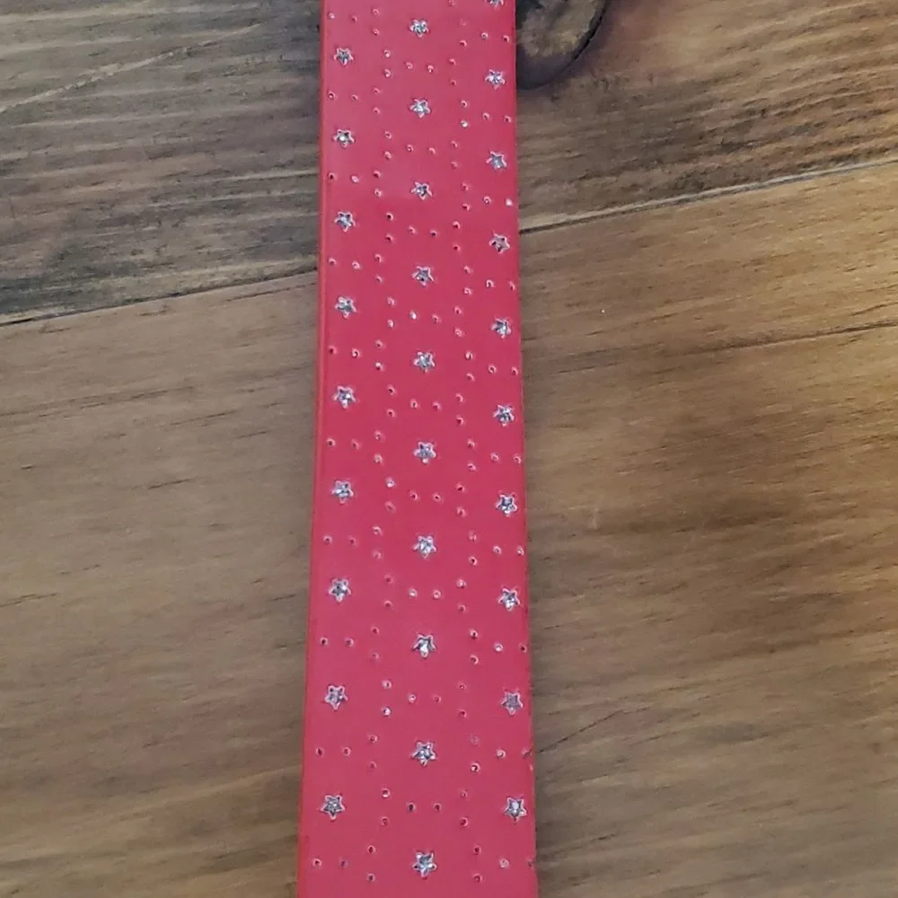 1.5 inch wide starred red belt